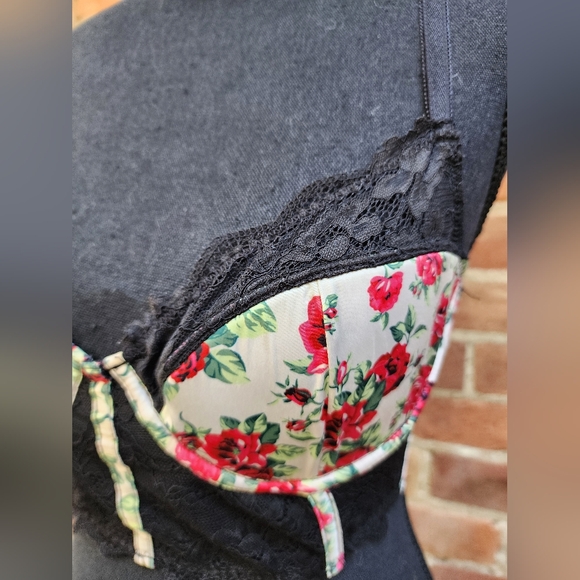 Lisette Contour Bra - Picture 2 of 6